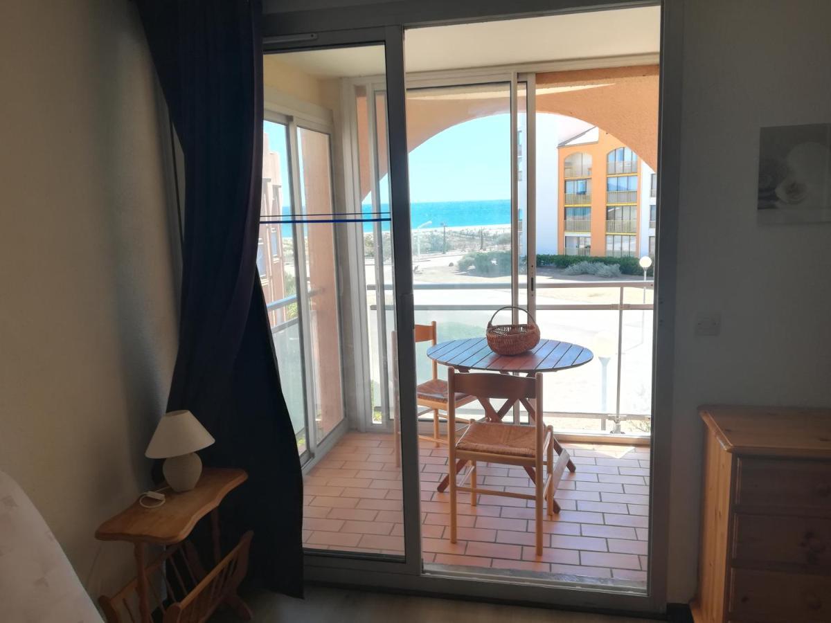 Cap De Mer - Vue Sur Mer - Une Chambre - Une Terrasse - Acces Direct Plage - Commerces A Proximites 르발카레스 외부 사진