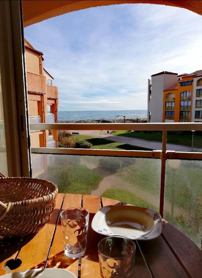 Cap De Mer - Vue Sur Mer - Une Chambre - Une Terrasse - Acces Direct Plage - Commerces A Proximites 르발카레스 외부 사진